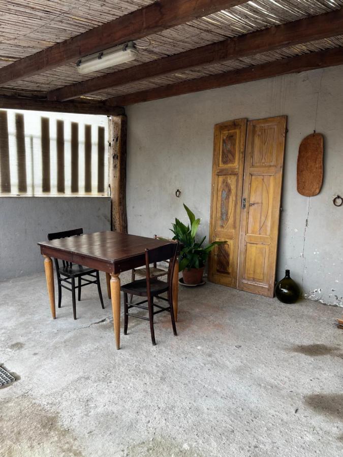 Graziosa Stanza Campidanese Su Segundu Oristano Exterior foto